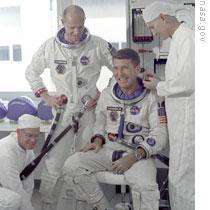 Walter Schirra, right, and Thomas Stafford during an exercise in preparation for their launch in Gemini 6 